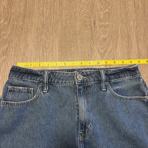 Hollister Womens Sz 6 Denim Ultra High Rise Skirt Medium Wash Raw Hem Cotton - Picture 8 of 9